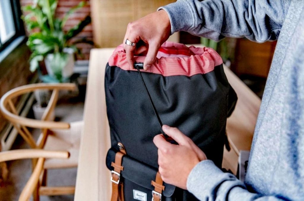 Cara Mencuci Tas Herschel